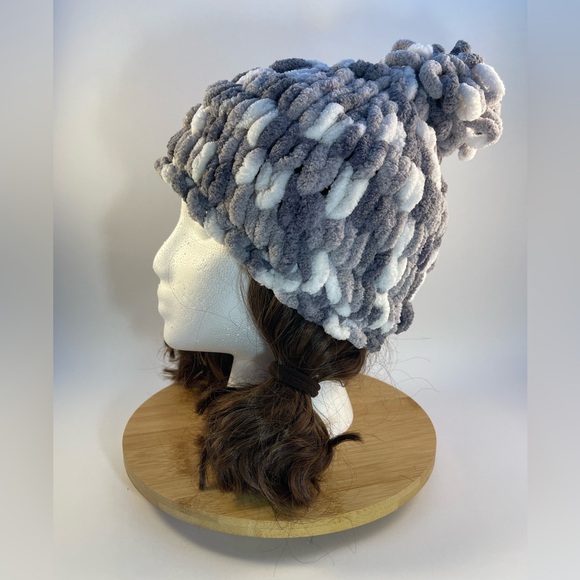 Handmade Kid’s Super Soft & Cozy Winter Hat With Loopy Pom-Pom - Variegated Gray - Picture 5 of 9